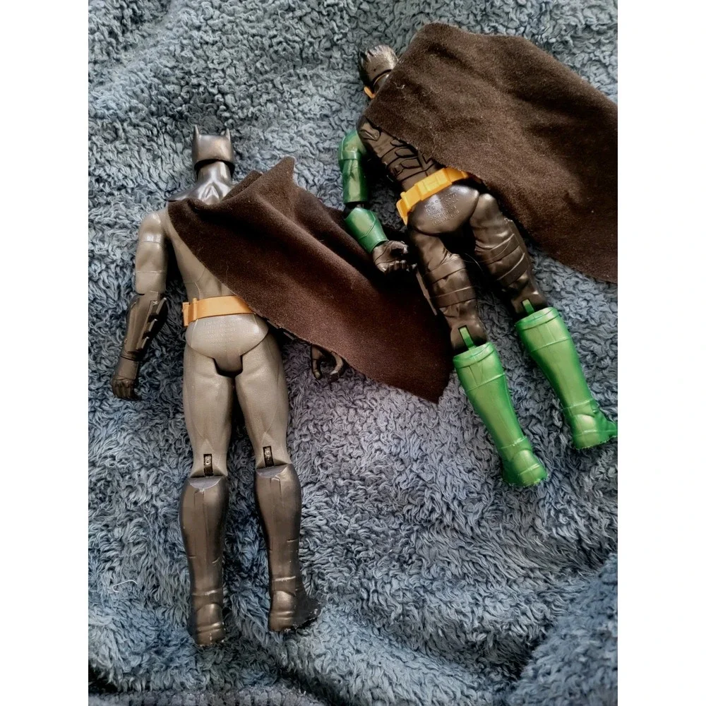 DC Comics 12" action figures‎ BATMAN & ROBIN set 2018 Missions True Moves - Picture 3 of 7